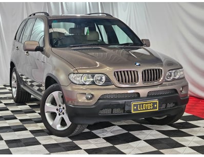 Passenger, Luxury & Commercial Vehicles Auction - Lot 1001