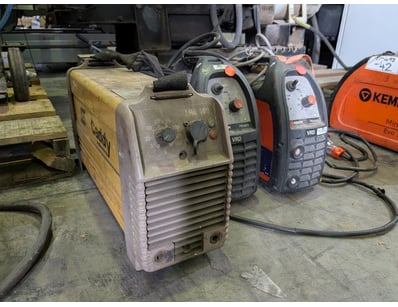 2x Kemppi VRD & Caddy Professional Welders 

Note:...