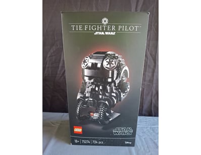 **UNRESERVED** LIFETIME COLLECTION OF LEGO PART... - Lot 119