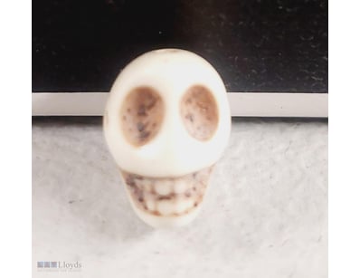 BONE SKULL (BUTTON) MACQBRE 9.84 CTS IVORY.

48860...