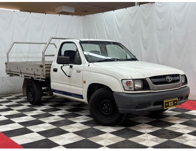 Passenger, Luxury & Commercial Vehicles Auction - Lot 1040