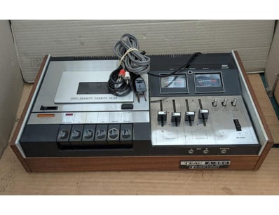 Home Entertainment, Audio & Computers (A992) - Lot 565