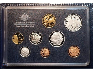 2006 EIGHT COIN PROOF SET 

Rare 

Condition: Proo...