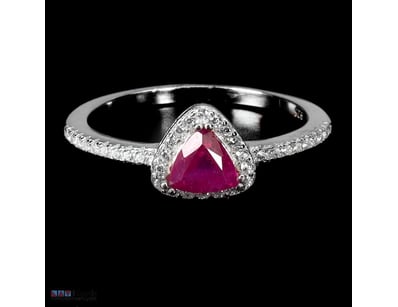 NATURAL BLOOD RED RUBY RING.     

Natural Blood R...