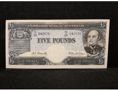 COMMONWEALTH OF AUSTRALIA FIVE POUNDS BANKNOTE

...
