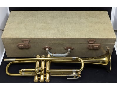 Grafton Dallas London Foreign Trumpet, Includes Ca...