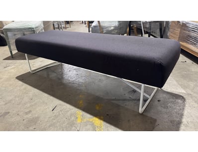Cushioned black bench with metal legs 

Dimensio...