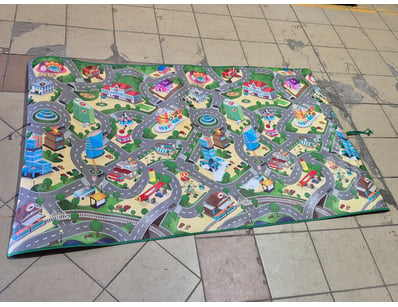 Childrens play mat.

Dimensions: 120cm (D), 202c...