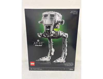 LEGO Star Wars Ultimate Collector Series AT-ST Wal...