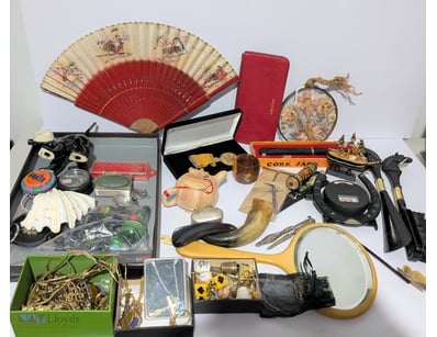 TRINKETS, JEWELLERY, MARBLES, BADGES YOYOS & MORE ...