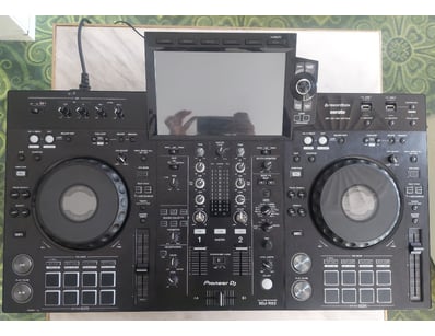 UNRESERVED Cabaret Club + Restaurant Liquidation... - Lot 17