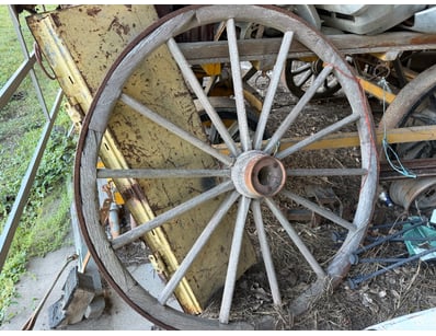 Vintage Wagon Wheel, 14-Spoke, 56 Inch Diameter

L...
