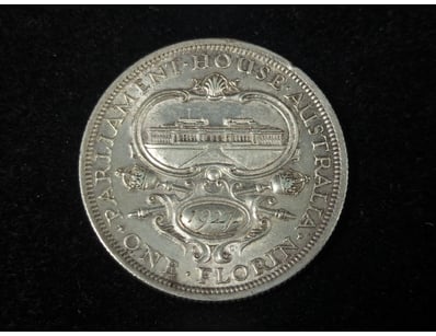 1927 AUSTRALIAN 8 PEARL PARLIAMENT HOUSE FLORIN
...