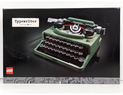 LEGO Ideas Typewriter Set #21327 - A sophisticated...