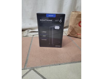 Home Entertainment, Audio & Computers (A1000) - Lot 831