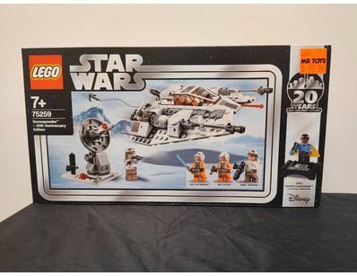 **UNRESERVED** COOKIE'S LIFETIME COLLECTION OF ... - Lot 125