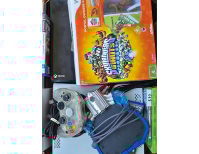 UNRESERVED Gaming Consoles (A989) - Lot 110