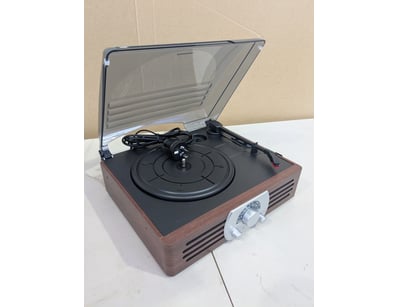 Home Entertainment, Audio & Computers (SA989) - Lot 4695