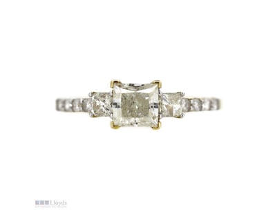 14K YELLOW GOLD AND DIAMOND, TRILOGY RING.      

...