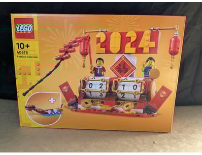 **UNRESERVED** LIFETIME COLLECTION OF LEGO PART... - Lot 341