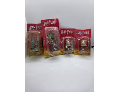 HARRY POTTER COLLECTIBLE FIGURINE SET - FOUR PIECE...