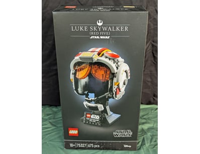 **UNRESERVED** LIFETIME COLLECTION OF LEGO PART... - Lot 193