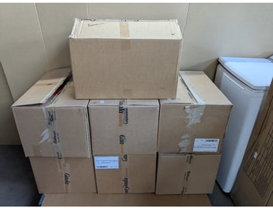 Homewares, 7 boxes includes kitchen appliances, li...