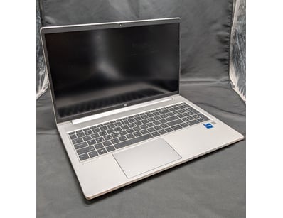 UNRESERVED Airport - Lost Property (A980) - Lot 309