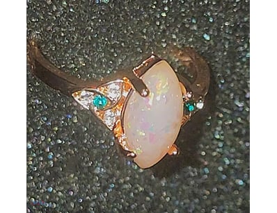 14TCW ROSE PLATED OPAL RING        

 0

583070+35