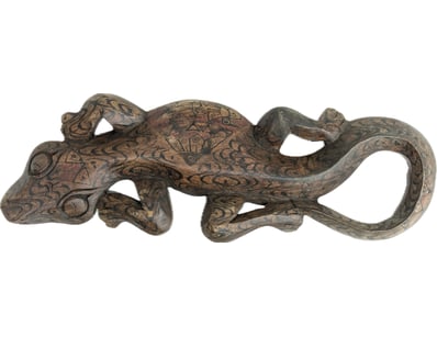 A TRADITIONAL ABORIGINAL AUSTRALIAN ART, HAND-CARV...