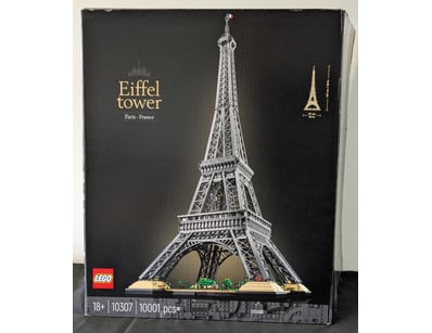 **UNRESERVED** LIFETIME COLLECTION OF LEGO PART... - Lot 551