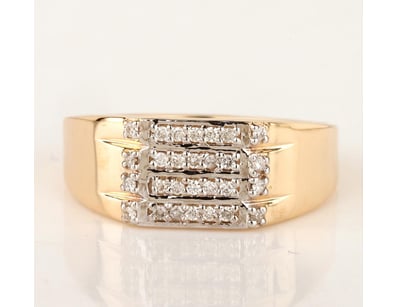 Thrift Shop (A978) - Lot 992