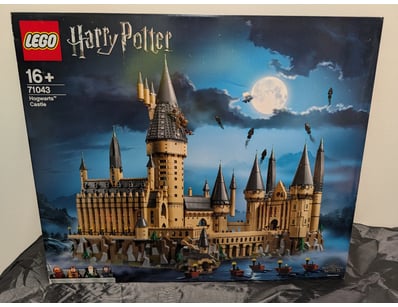 **UNRESERVED** LIFETIME COLLECTION OF LEGO PART... - Lot 340