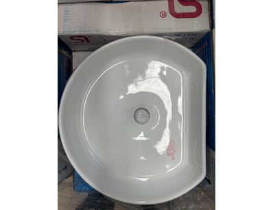 $5M Bathroom Appliances Blitz Part 2 (VICA895) - Lot 196