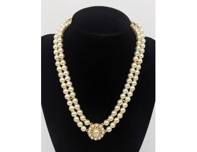 FAUX PEARL NECKLACE


583010+115


