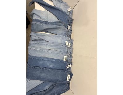 Entire Vintage Clothing Store Liquidation (ON11821) - Lot 71