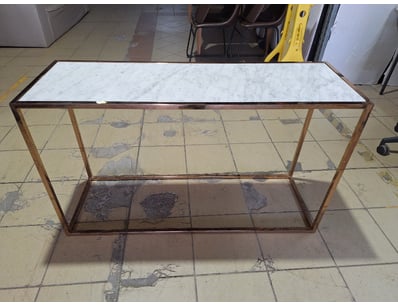 House & Homewares (A91001) - Lot 2157