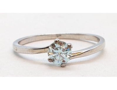 4-PRONG SOLITAIRE ROUND BRILLIANT CUT BLUE DIAMOND...