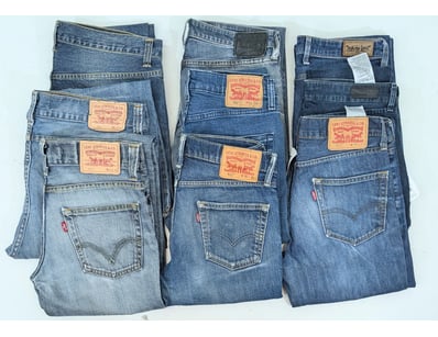 Entire Vintage Clothing Store Liquidation (ON11... - Lot 350