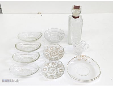VINTAGE CLEAR GLASS TABLEWARE COLLECTION WITH DECA...