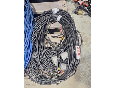 240V Leads, Black, 3 x 10m Cables 

Sold as Lot
...