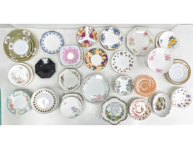 VINTAGE FLORAL PORCELAIN PLATE COLLECTION - MIXED ...