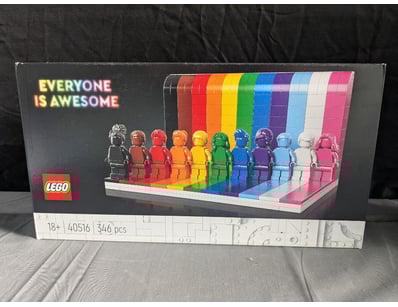 **UNRESERVED** LIFETIME COLLECTION OF LEGO PART... - Lot 181