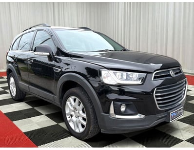 <b>2017 Holden Captiva - Black - 152,878km - 2.4L ...