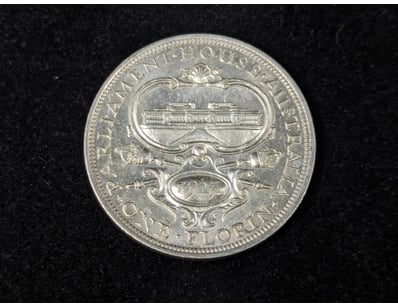1927 AUSTRALIAN 8 PEARL PARLIAMENT HOUSE FLORIN
...