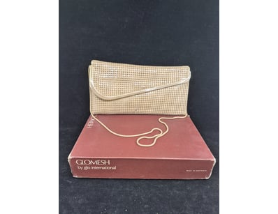 The Curio Collection (A991) - Lot 629