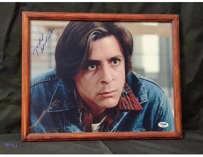 THIS IMAGE SHOWS A FRAMED, AUTOGRAPHED PHOTOGRAPH ...