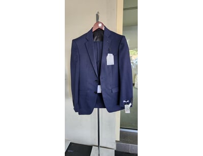 CALVIN KLEIN 2 PCS MEN SUIT

Material: Polyester -...
