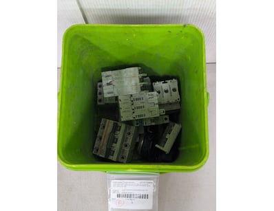 Police Seized Property & Unclaimed Jewellery (A... - Lot 423