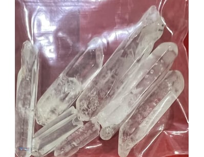 59.13 CARAT CLEAR QUARTZ VARIOUS        

Conditio...